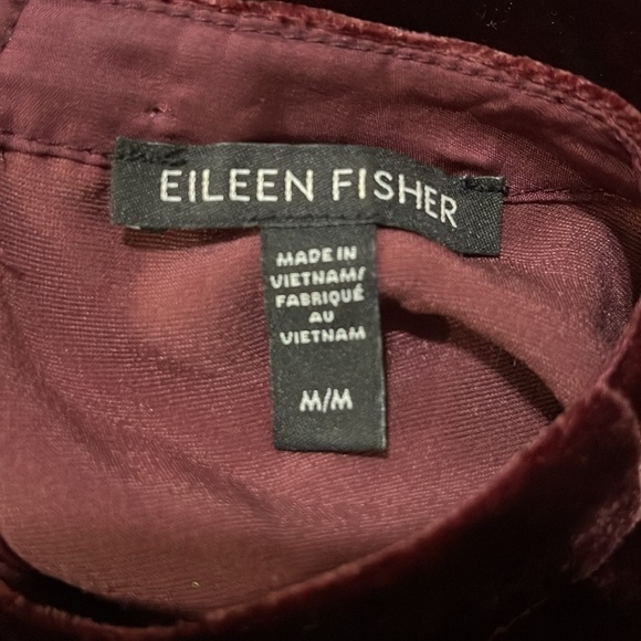 Eileen Fisher Women's faux Velvet Round neck silk blend top size M - Picture 9 of 9